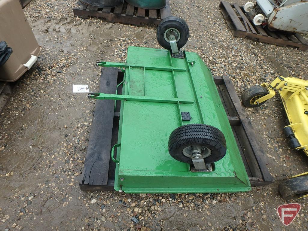 John Deere F525 riding lawn mower with 48in out-front rotary deck, 1197hrs showing, sn M0F525A141790