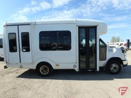 2013 Ford Econoline E-350 Super Duty Supreme Bus