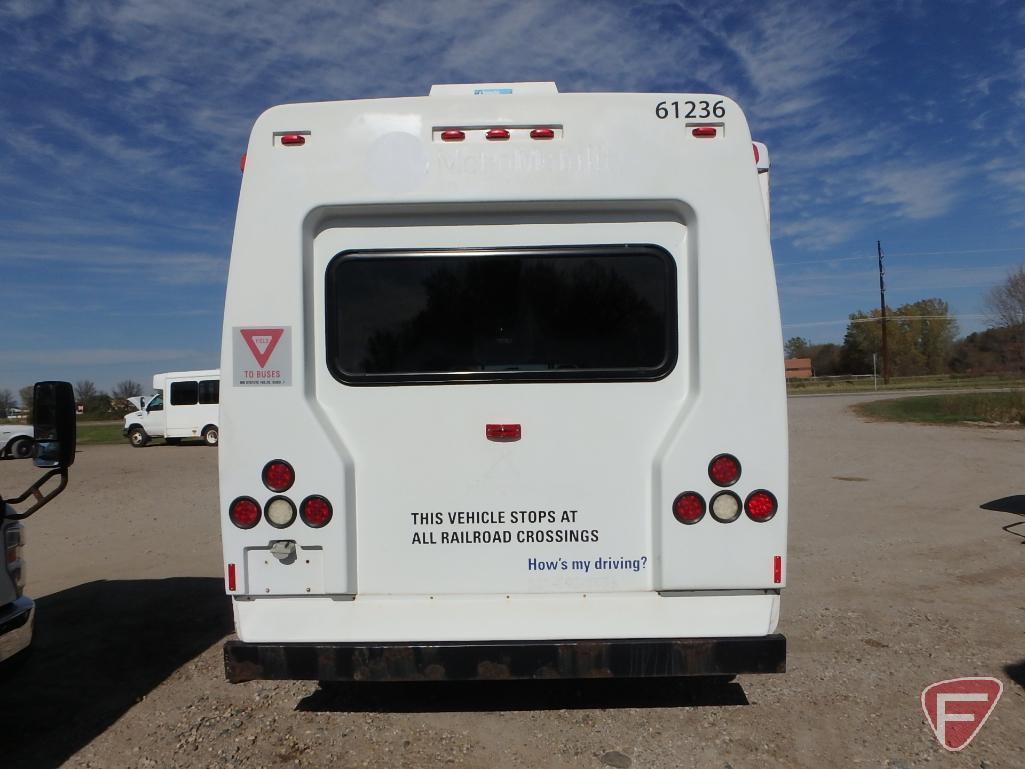 2013 Ford Econoline E-350 Super Duty Supreme Bus