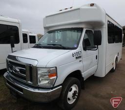 2013 Ford Econoline E-350 Super Duty Glaval Bus