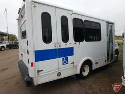 2013 Ford Econoline E-350 Super Duty Glaval Bus