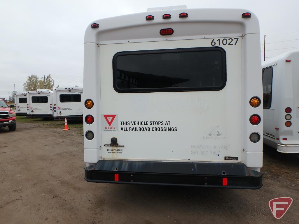 2013 Ford Econoline E-350 Super Duty Glaval Bus