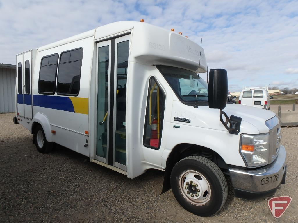 2014 Ford E-450 Super Duty Elkart Bus