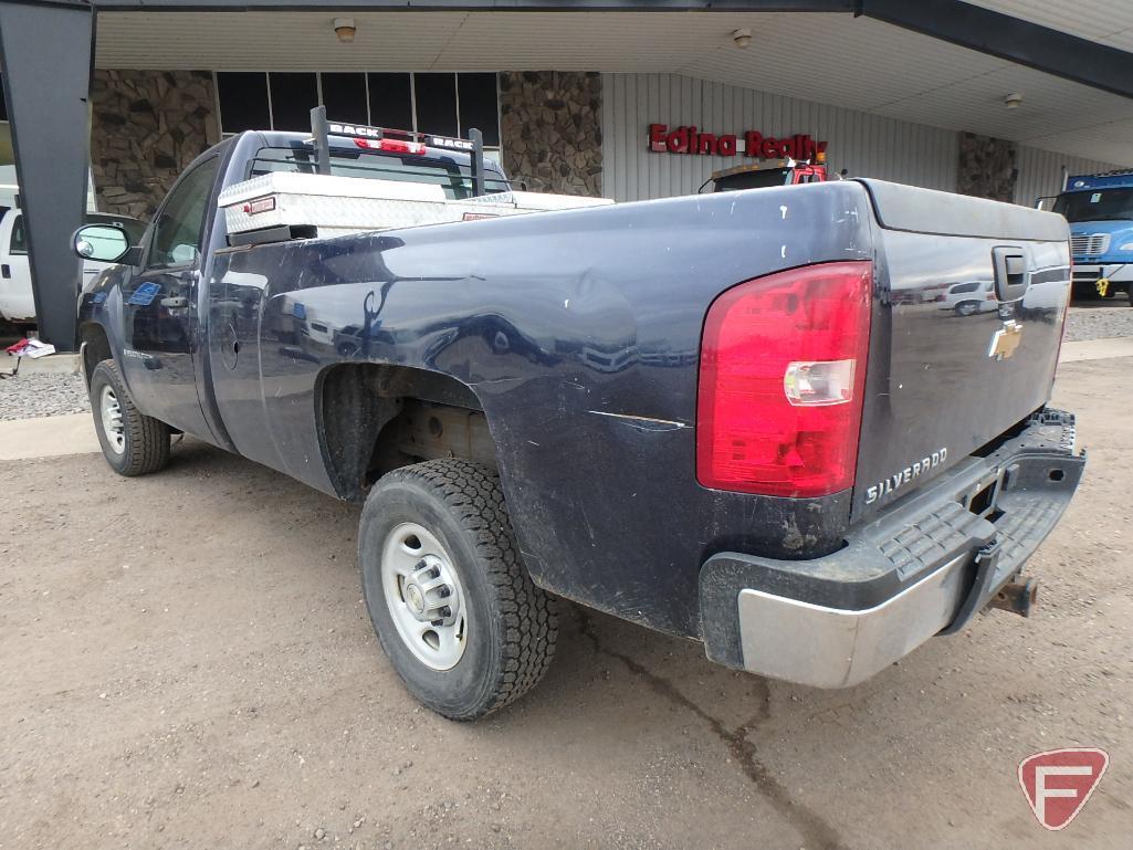 2009 Chevrolet Silverado 2500HD Pickup Truck With Weather Guard Tool Box