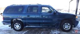 2005 GMC Yukon XL Multipurpose Vehicle (MPV)