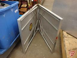 (2) Metal folding tables