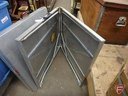 (2) Metal folding tables