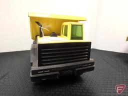 Tonka dump trucks-2