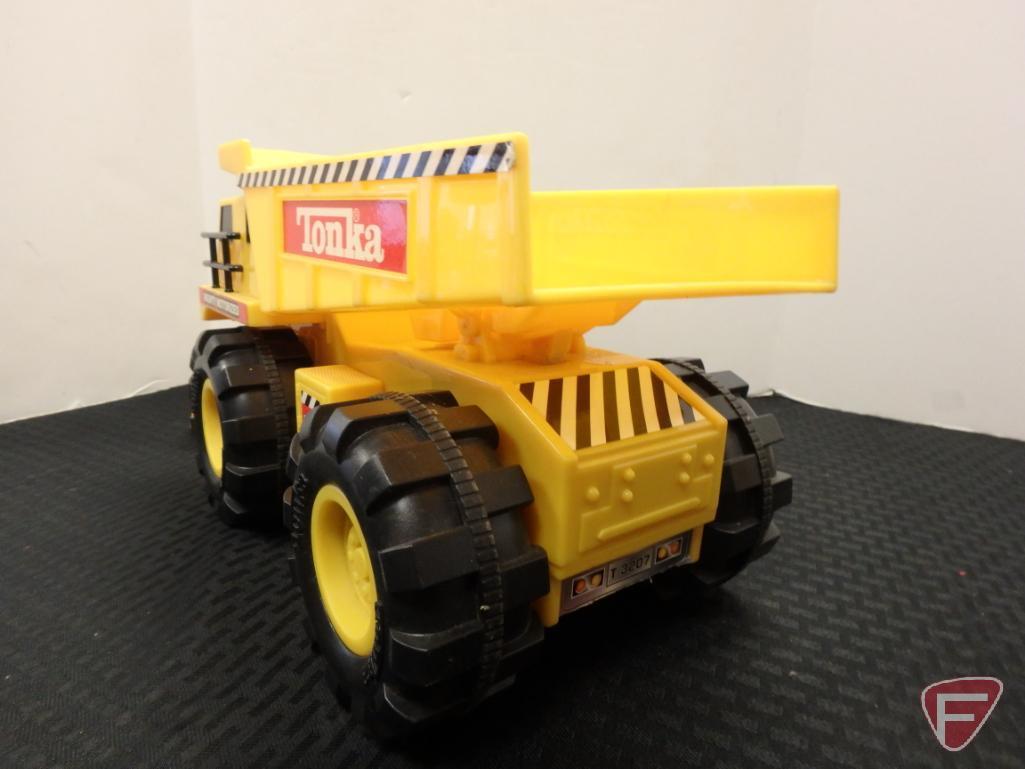 Mighty-Tonka Motorized plastic loader dump truck, Mighty-Tonka Motorized power loader, Tonka crawler