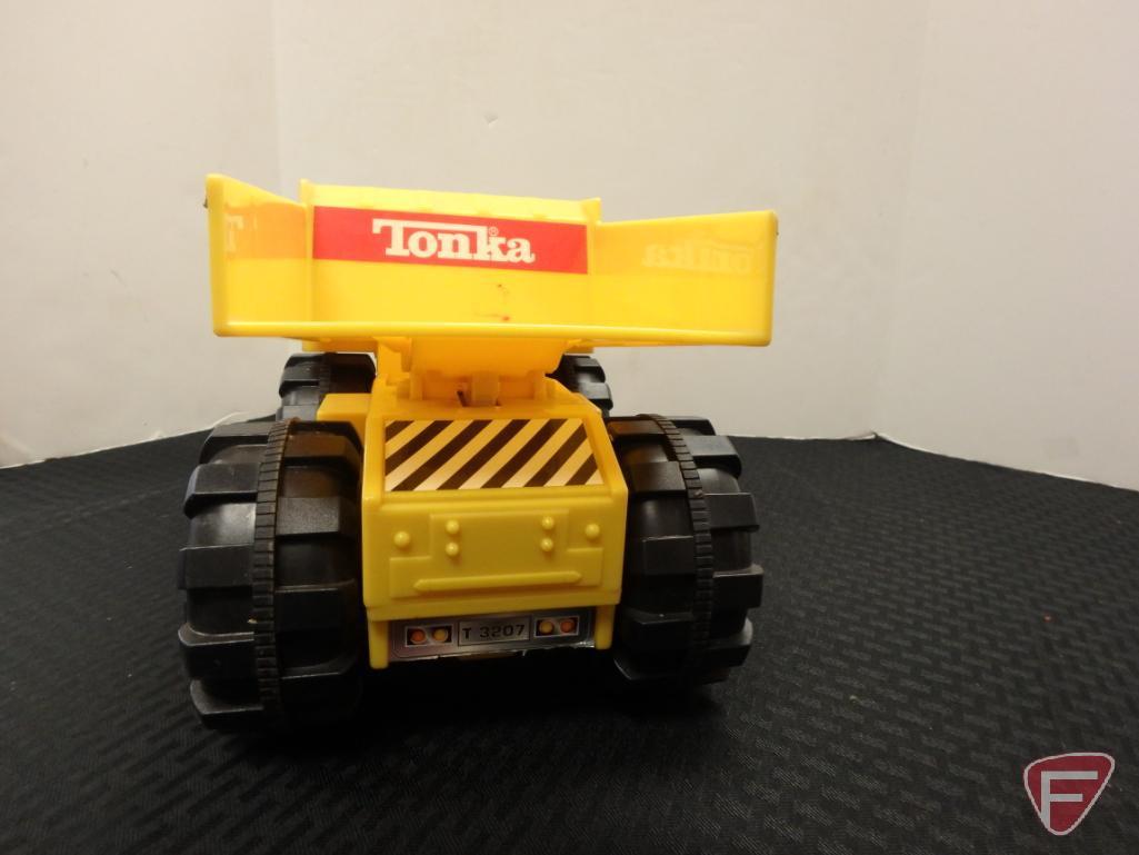 Mighty-Tonka Motorized plastic loader dump truck, Mighty-Tonka Motorized power loader, Tonka crawler