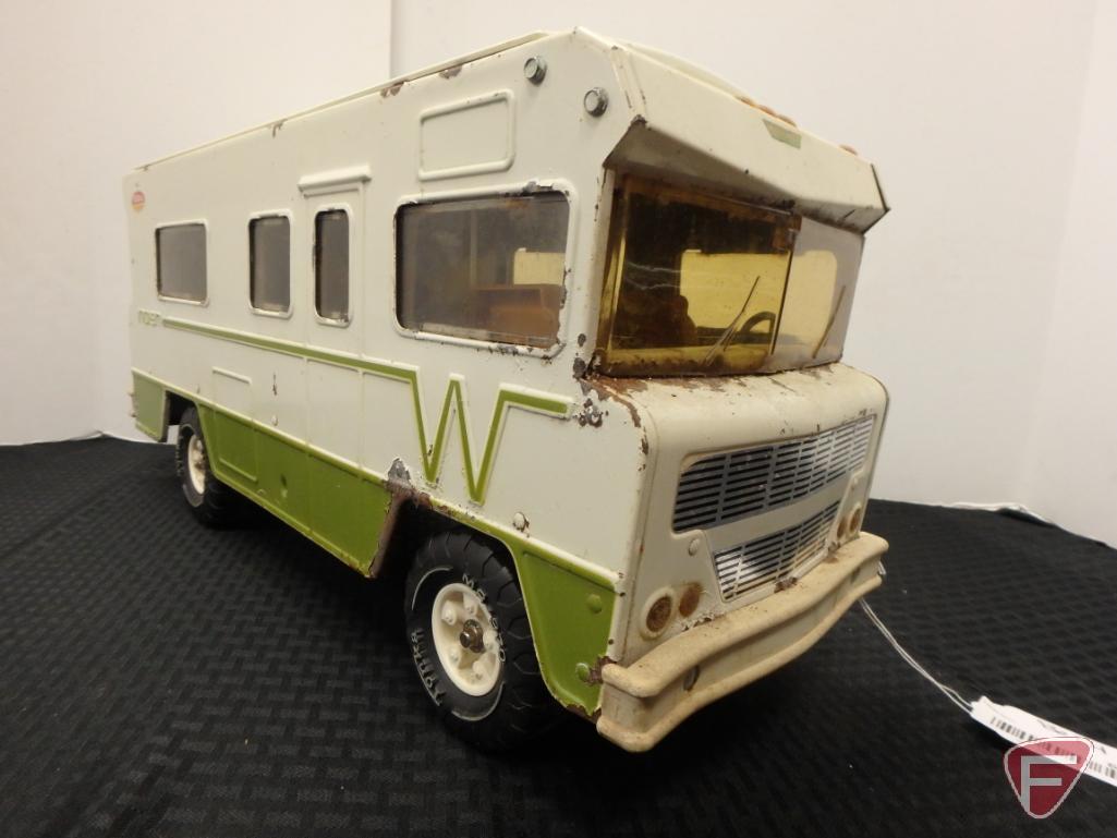 Tonka Vintage Winnebago Indian campers 2