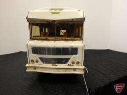 Tonka Vintage Winnebago Indian campers 2