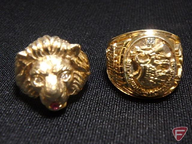 (4) men's 14k yellow Gold rings: North American Hunting Club, lion head, coin ring, black Onyx; and