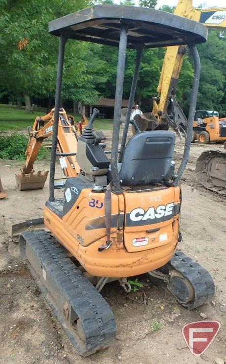 Case ZTS CX14 mini excavator with 17" Case bucket with teeth, 1046 hrs showing, PIN DFE0001074