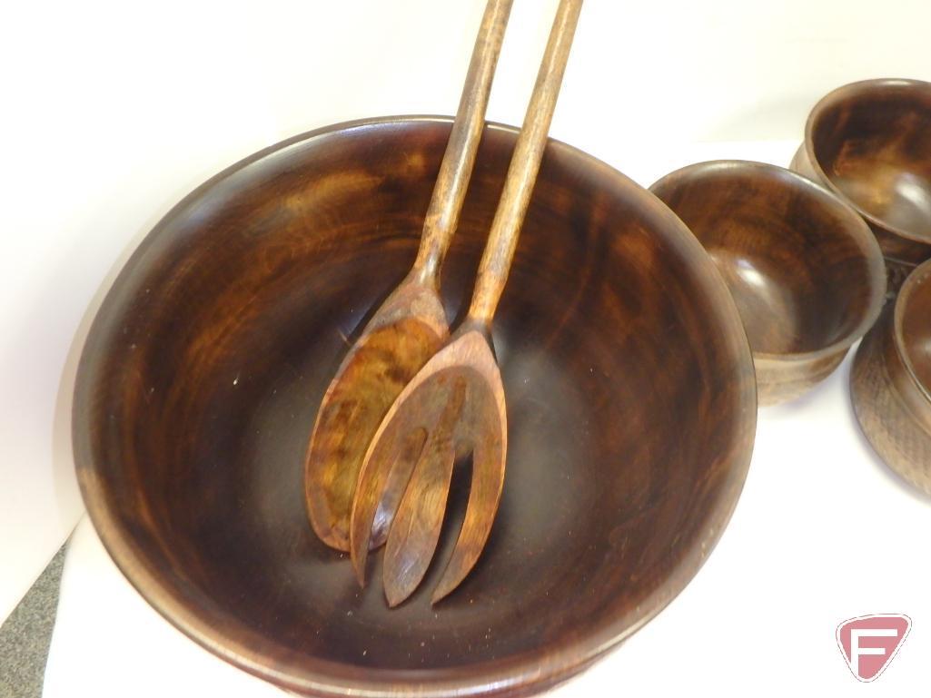 Wood salad bowl set