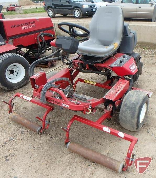 Toro 3100 Greensmaster reel mower, 3,695 hours