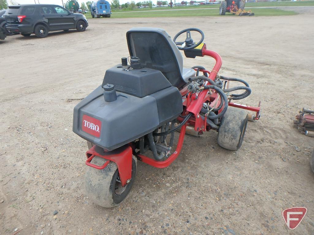 Toro 3100 Greensmaster reel mower, 3,695 hours