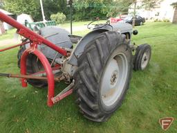 Ferguson T020 tractor, sn plate missing