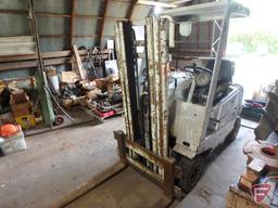 Baker LP forklift, 13230 hrs showing, estimated 4000lb capacity