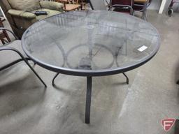 40in round patio table with (2) matching chairs