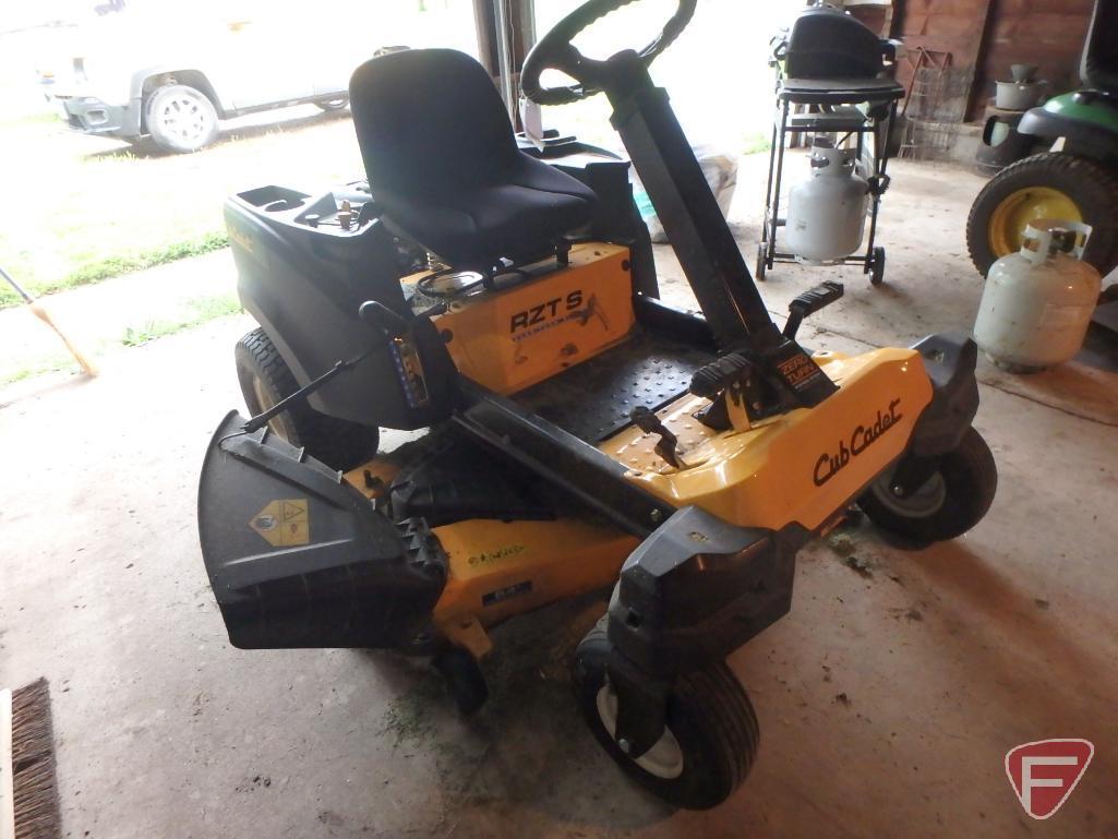 2017 RZTS Cub Cadet Zero Turn riding lawn mower, 147.6 hours, Model 17AICBDA010,