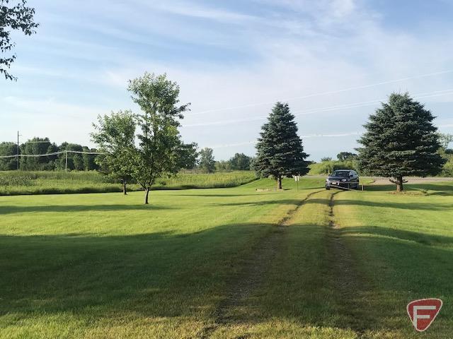 "The Little Red Barn on Hwy 22" 40'x50' "Lester's" Barn on 3.19+/- Acres Buildable Platted Lot