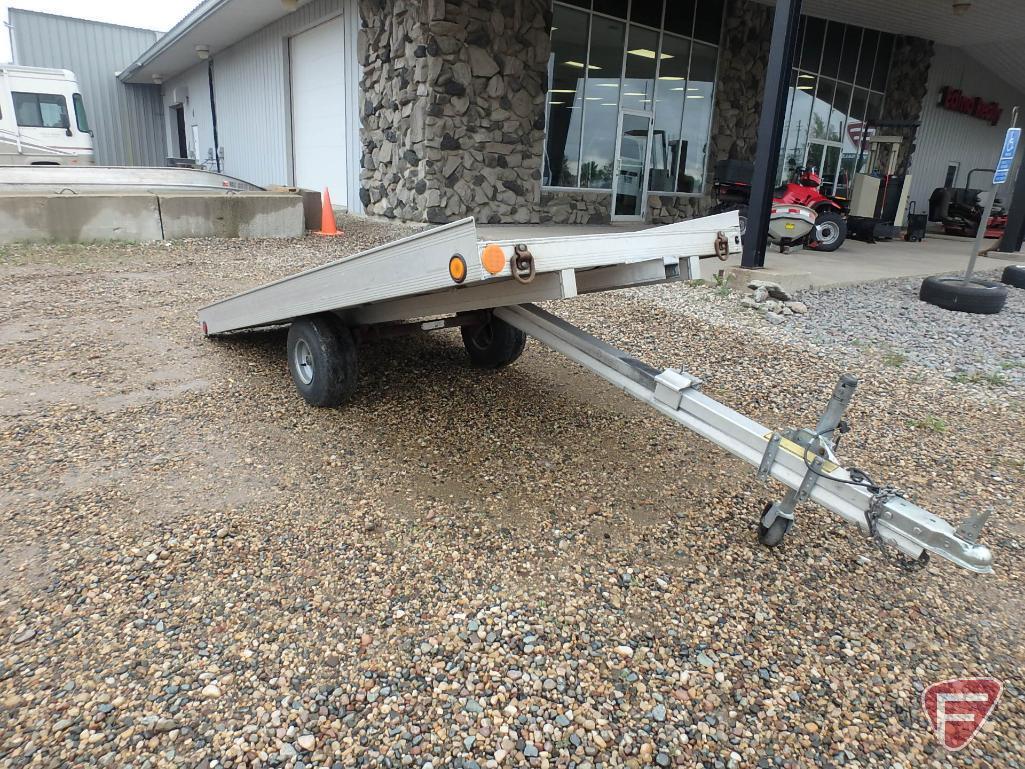 2000 Fleo Int. Single Axle Tiltbed Aluminum Snowmobile/ATV Trailer