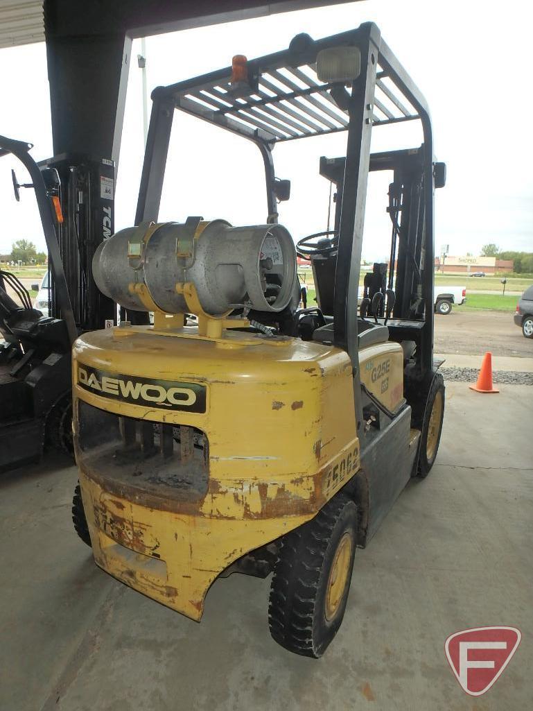 Daewoo G25E LP forklift, SN: GA-00731, 1,889 hrs showing