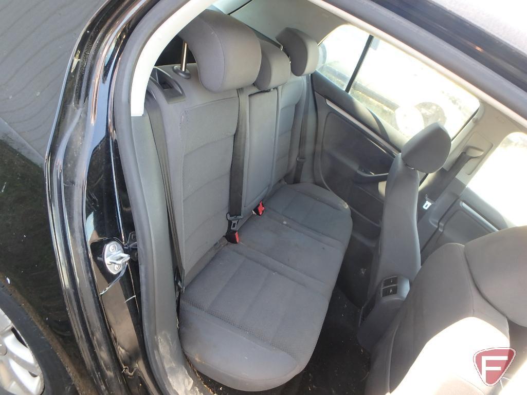 2007 Volkswagen Rabbit Passenger Car