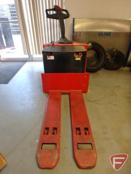 Raymond 24v electric pallet jack, hrs unreadable