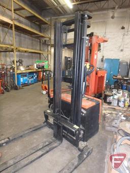 Presto Chango 24v electric walkie forklift, 26hrs showing