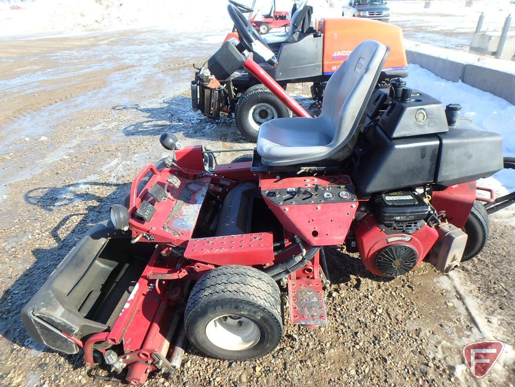 Toro Greensmaster 3100 3WD triplex reel mower, Vanguard 16 HP V-Twin gas engine, 4905 hrs