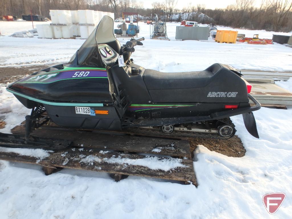 1994 Arctic Cat EXT 580 snowmobile