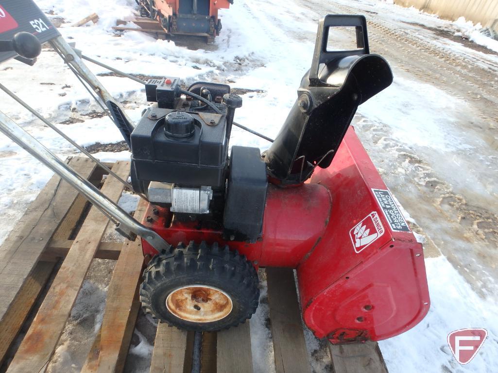 21" Toro 521 walk behind snowblower, sn 0005464, model 38052