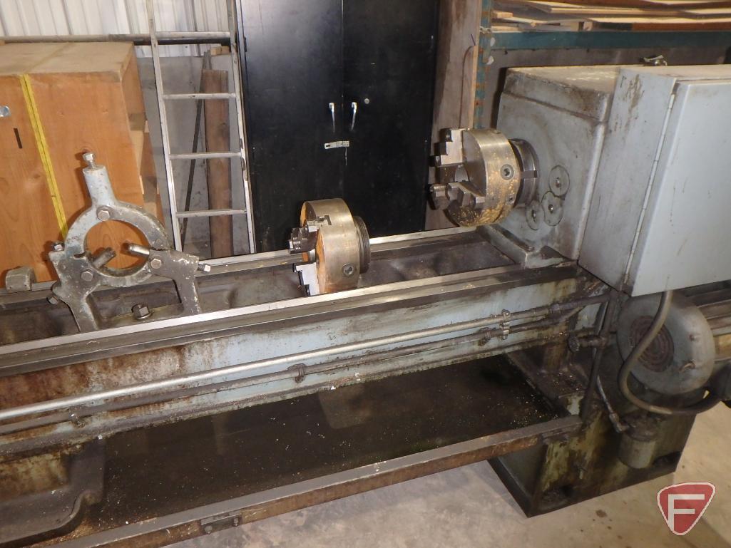 8' Cincinnati 19 Hydrashift metal turning lathe machine with (2) 3-jaw chucks with 2-1/2" ID