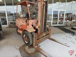 Yale L51P-060-CFS LP gas forklift, 3209 hrs showing, OHG, 6"x48" forks, 2-stage mast