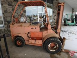 Yale L51P-060-CFS LP gas forklift, 3209 hrs showing, OHG, 6"x48" forks, 2-stage mast