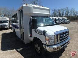 2014 Ford E-450 Super Duty Glaval Bus