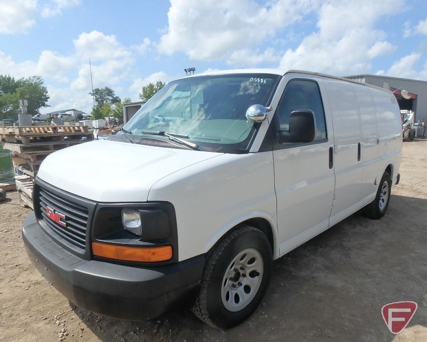 2009 GMC Savana Van