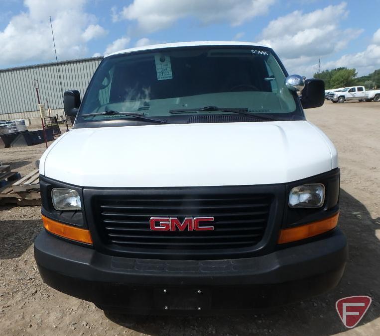 2009 GMC Savana Van