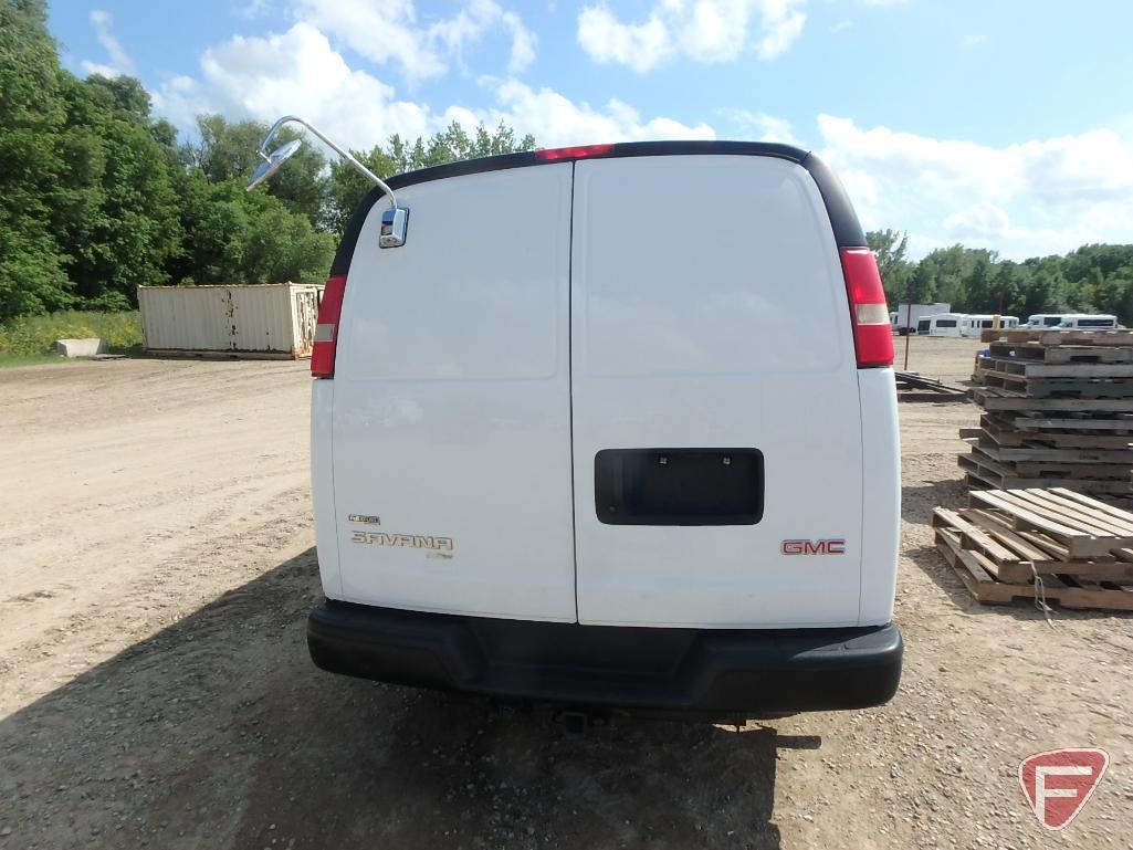 2009 GMC Savana Van