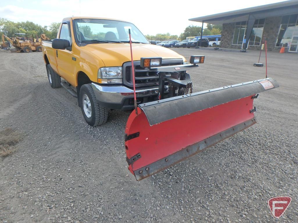 2004 Ford F-350 4x4 Pickup Truck with Western snow plow