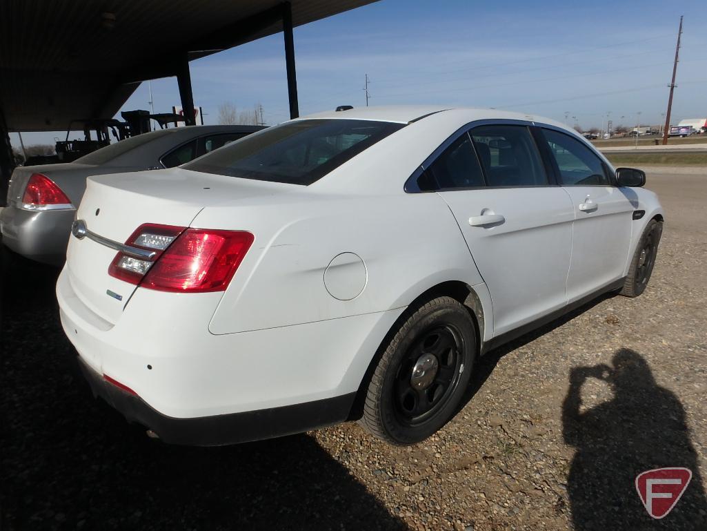 2016 Ford Taurus Passenger Car-HAUL ONLY