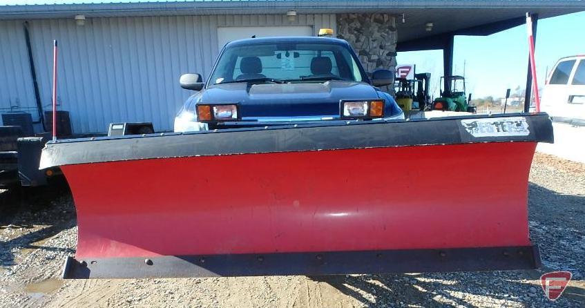 2009 Chevrolet Silverado 2500HD 4x4 Pickup Truck with Western snow plow