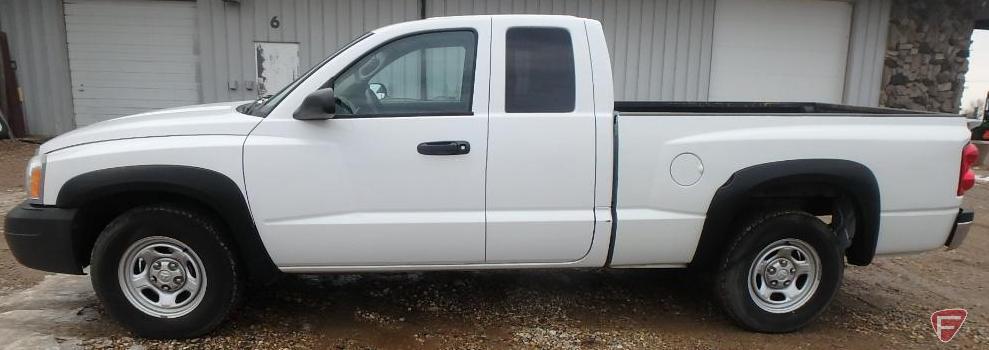 2006 Dodge Dakota Extended Cab Pickup Truck