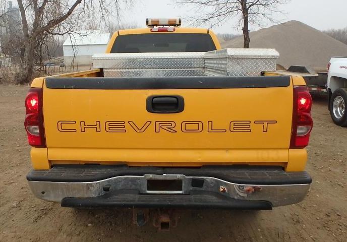 2003 Chevrolet Silverado 4x4 Pickup Truck with Western snow plow