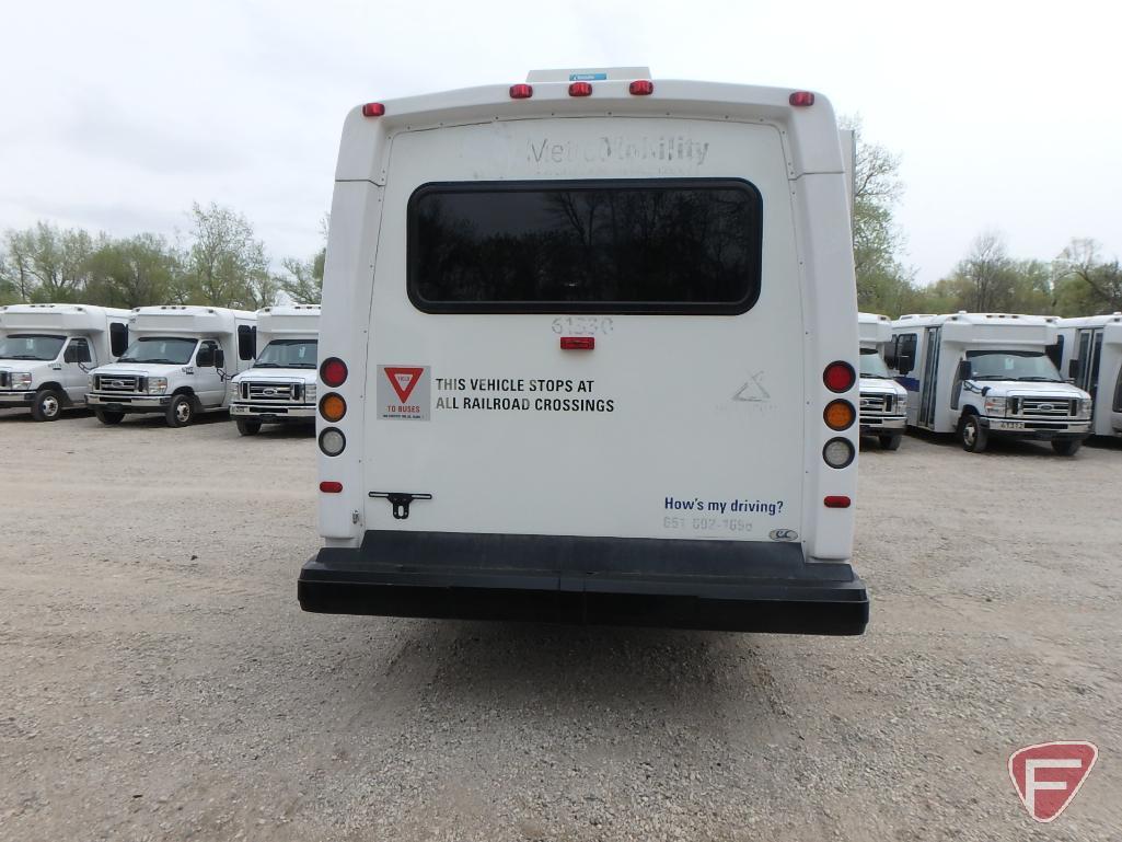 2014 Ford E-450 Super Duty Elkhart Bus