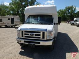 2014 Ford E-450 Super Duty Elkhart Bus