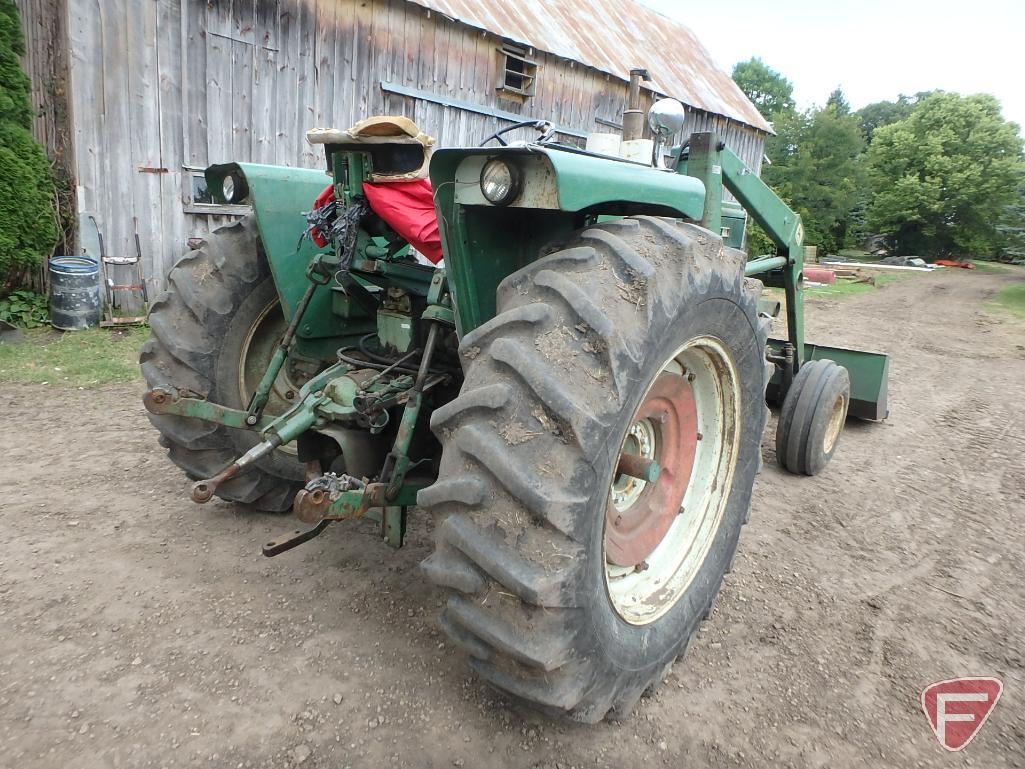 Oliver 1650 gasoline tractor John Deere 58 fully hydraulic loader, 7' bucket