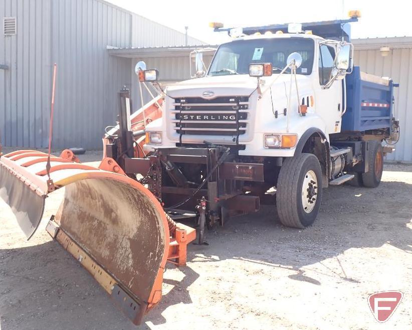 2005 Sterling LT8500 Truck with Falls plow and sander